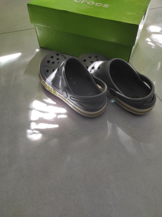 Klapki Crocs rozmiar 29, C12