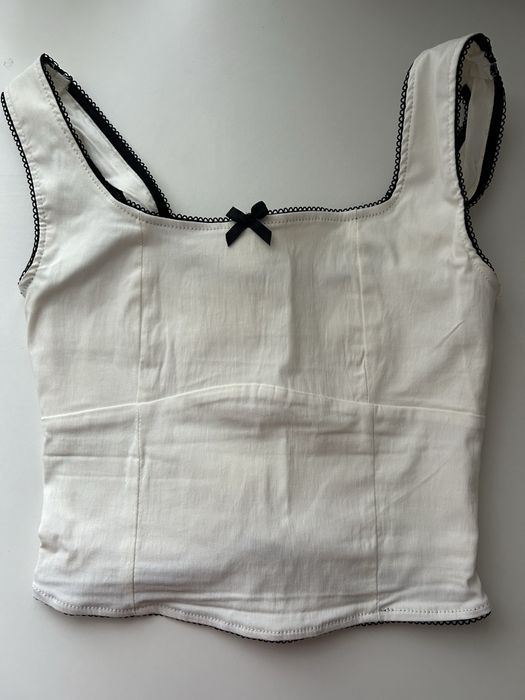 топ білий з бантиком