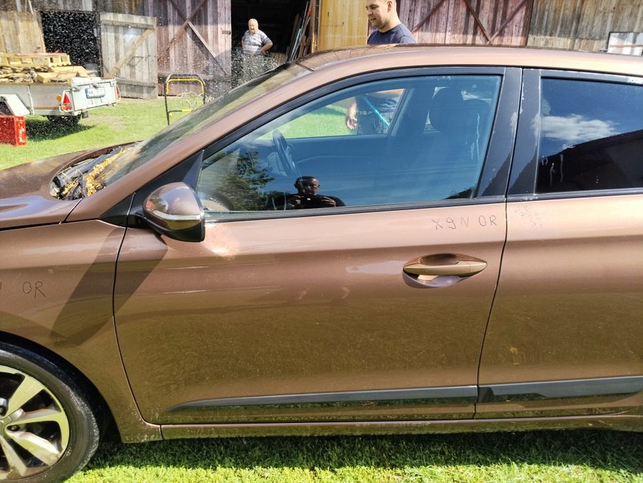 Drzwi przednie lewe Hyundai i20 X9N
