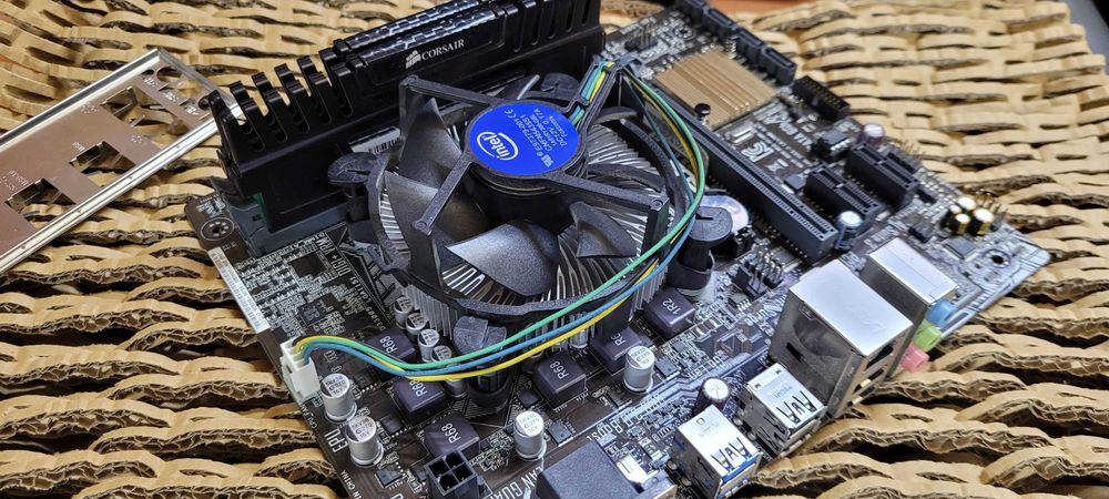 Комплект 4 ядра s1151 ASUS H110M-K D3 + I5 6400 BOX + 8GB DDR3 1866MHz