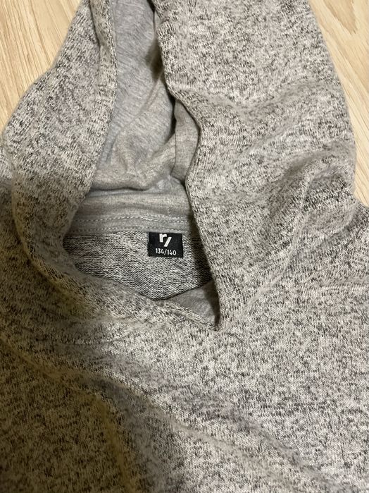 Paka ubrań bluzy 134
