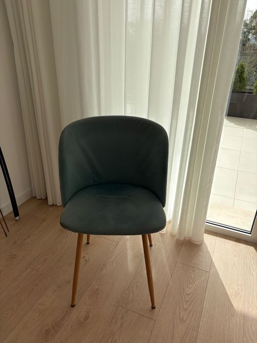 Vendo 2 cadeiras iguais azuis