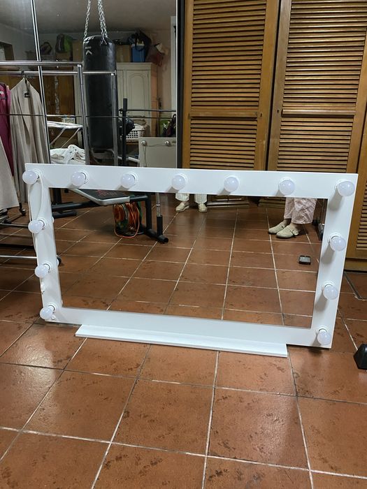 Espelho Camarim Grande (140x80 cm) c/ Luzes – Estado Impecável!