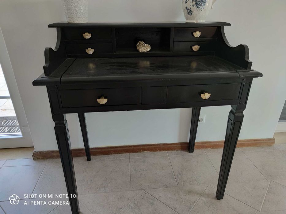 Aparador antigo renovado