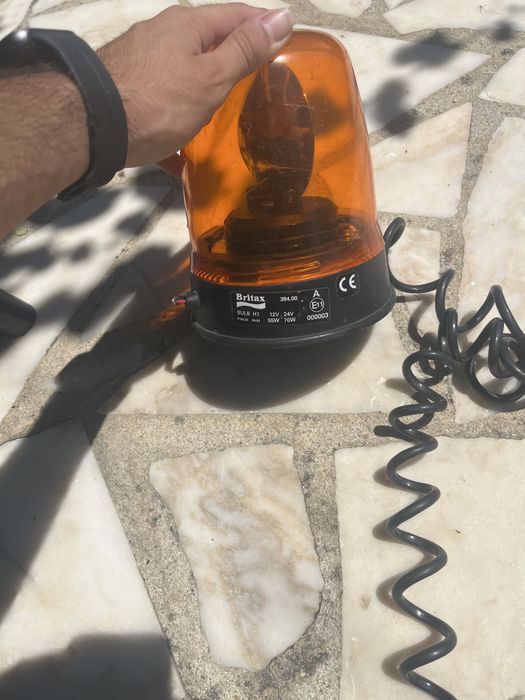 Pirilampo para trator e carro