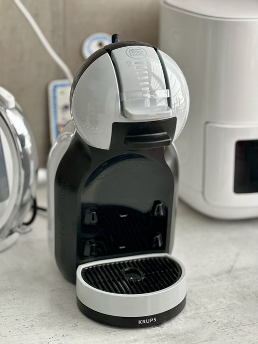 Ekspres na kapsułki KRUPS Nescafe Dolce Gusto KP123B30 MINI ME.