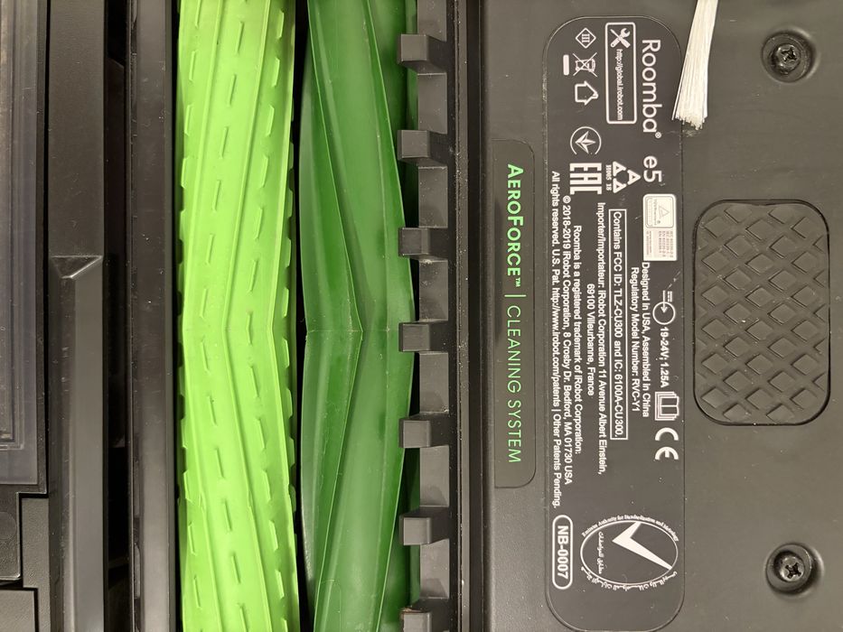 iRobot Roomba e5442151931248660481