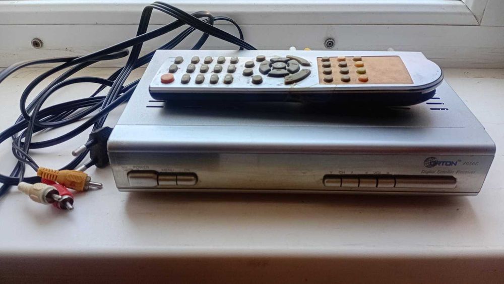 Супутникова антенна