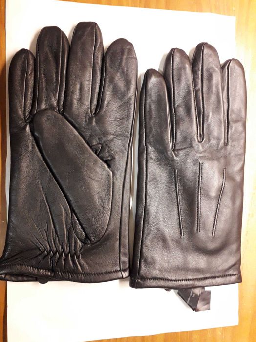 Luvas em Pele Tamaho L-XL NOVAS 5€