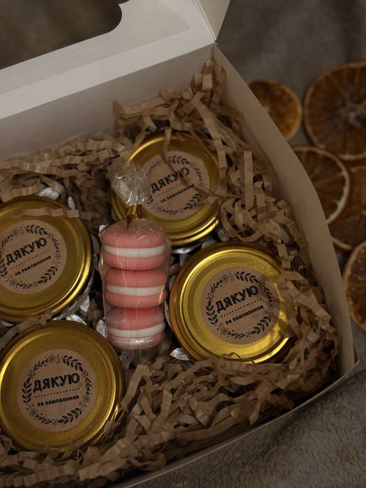 Мед с орехами | Подарочные наборы, упаковка бесплатно