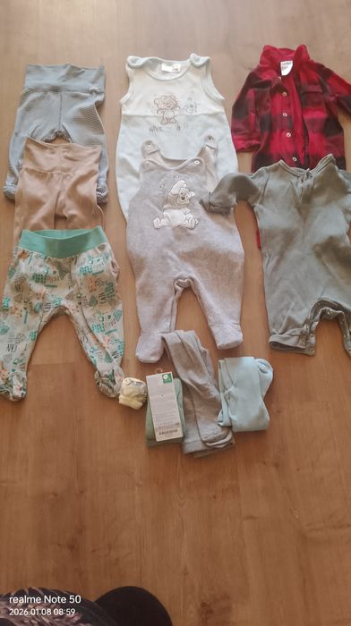 Sprzedam śpiochy, pajacyki chłopięce rozmiar 62-68cm