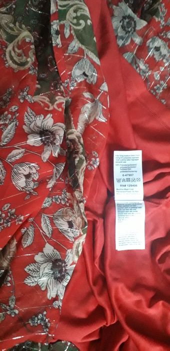 Efektowna zwiewna sukienka Maxi