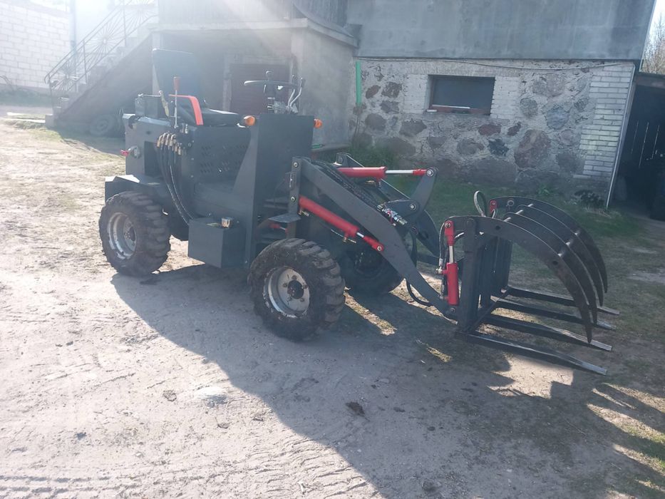 Sprzedam mini ładowarkę