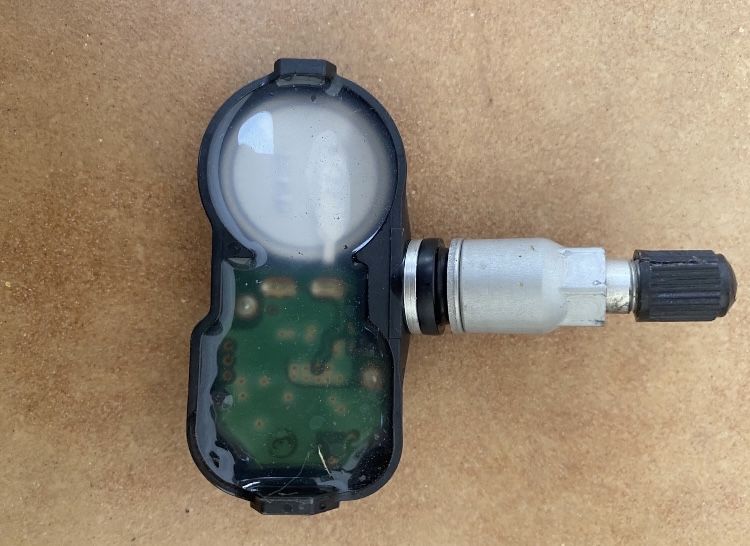 Датчик TPMS Toyota Lexus ОРИГИНАЛ PMV-E100 PMV-E000 PMV-C015