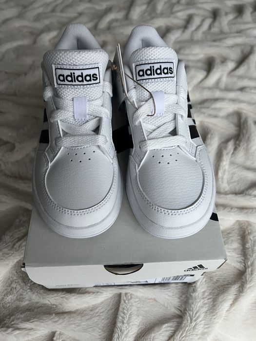 Кросівки Adidas 30р