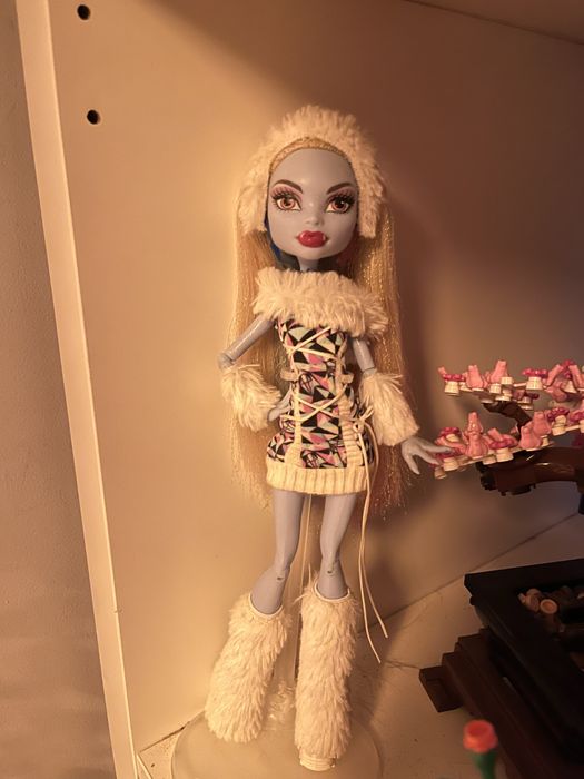 Abbey basic monster high