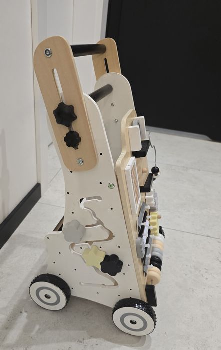 Drewniany chodzik interaktywny pchacz Dla Dzieci