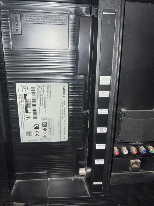 TV Samsung 50” 4K (modelo UE50RU7025K)