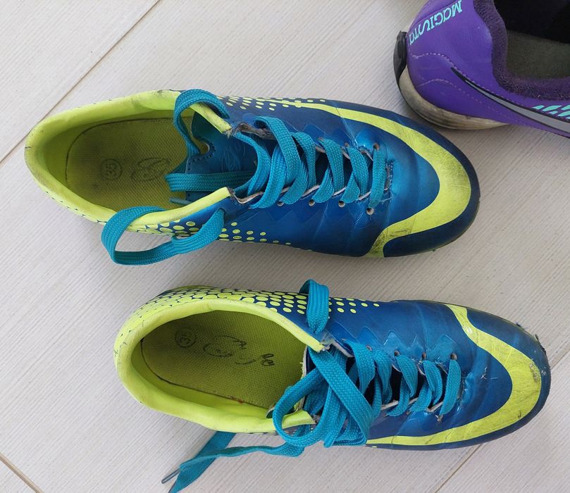 Buty sportowe do piłki nożnej, rozmiar 35