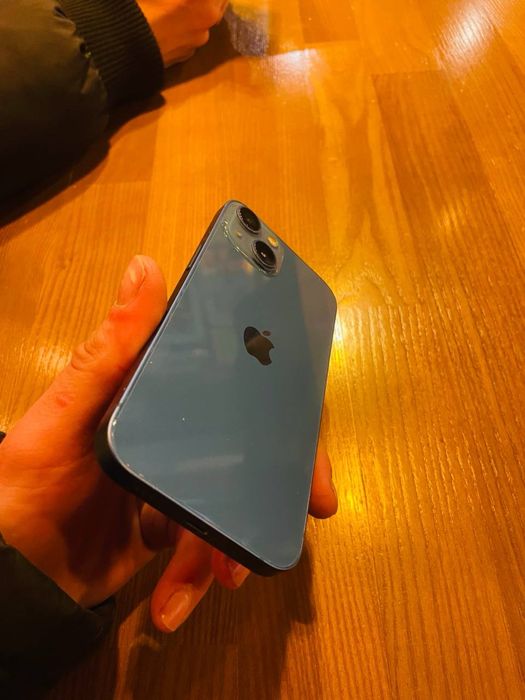 Продам айфон 13 128гб