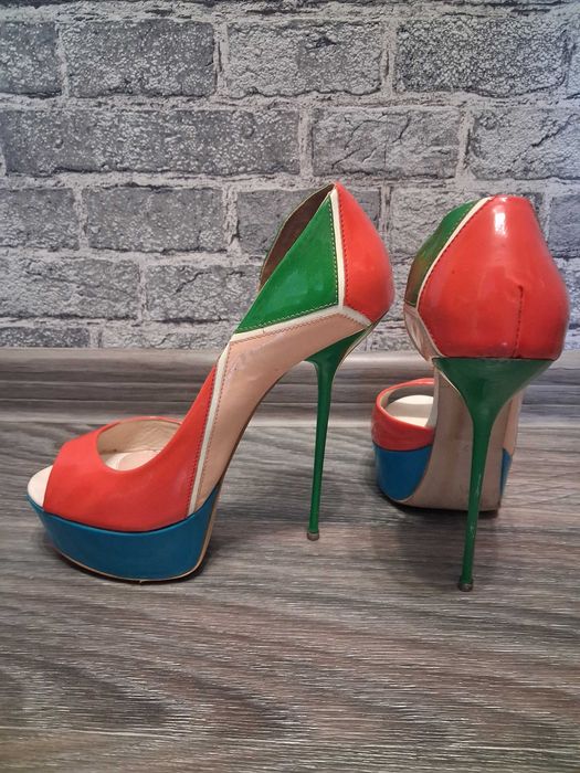 Босоніжки на шпильці, розмір 37