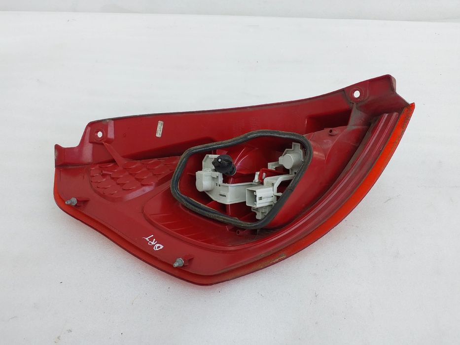 Farolim direito FORD Fiesta VI (CB1, CCN)