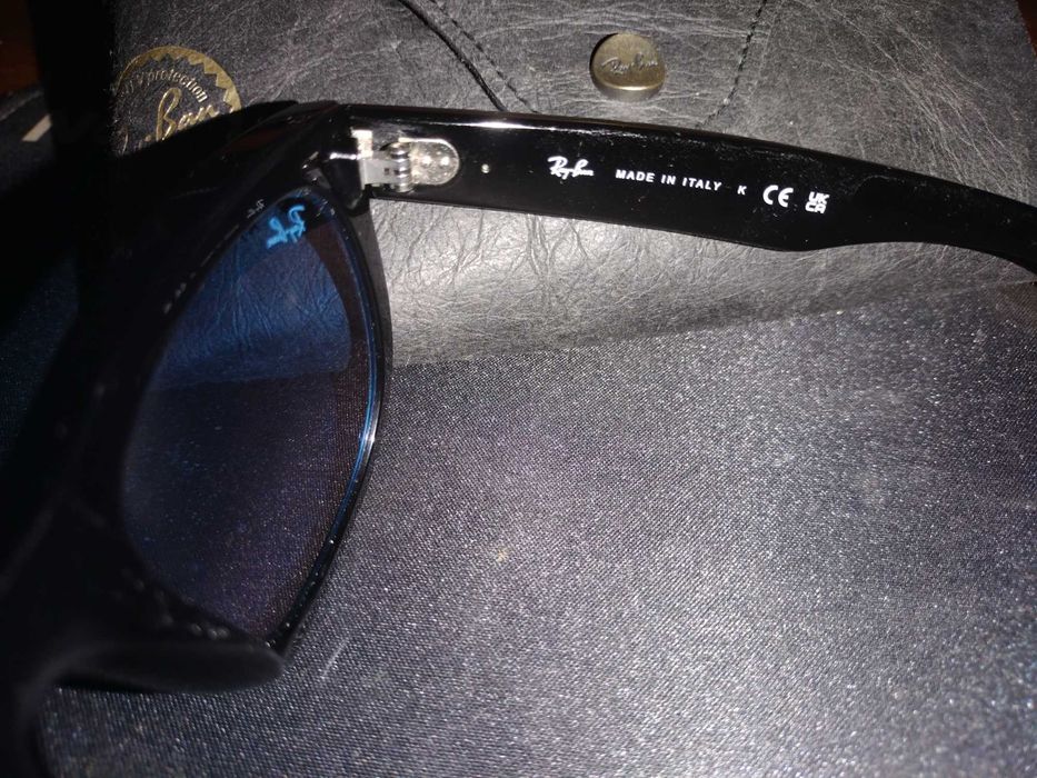 Óculos Ray-Ban Wayfarer Reverse Lentes Azuis