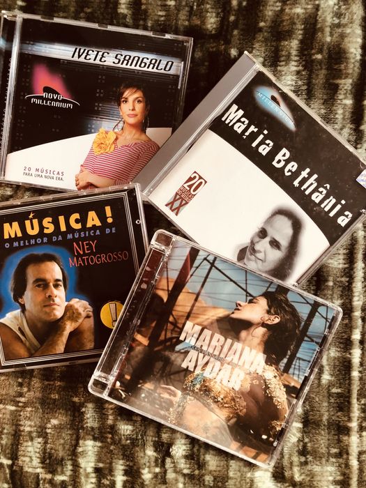 Música francesa, italiana, portuguesa, sul-americana e africana