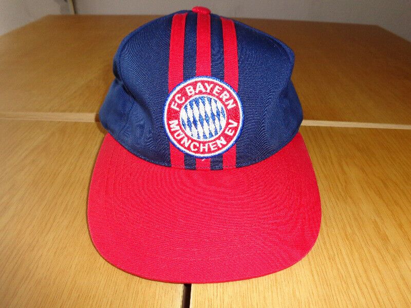 Czapka z daszkiem Adidas FC Bayern Munchen