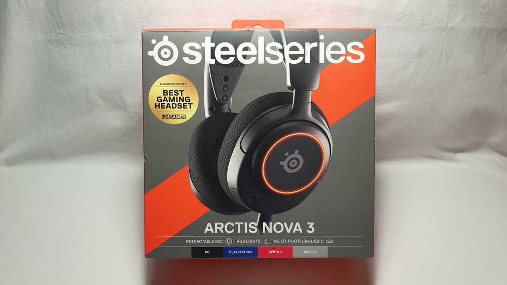 Słuchawki nauszne SteelSeries Arctis Nova 3 - jak NOWE.