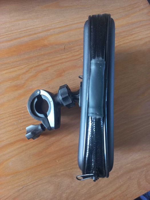 Uchwyt etui na telefon na rower na kierownicę