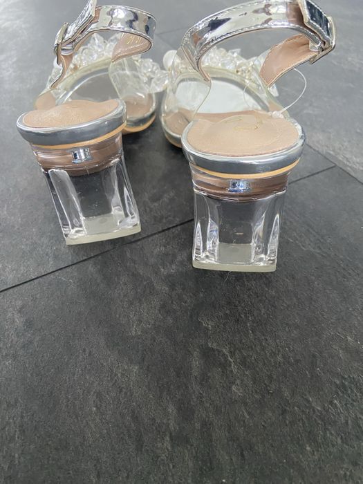Buty na obcasie jak dla ksiezniczki