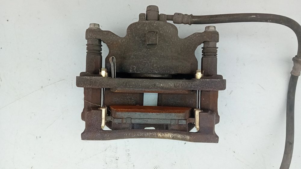 Pinça travão / maxila de travão frente direita HONDA Civic VIII Hatchb