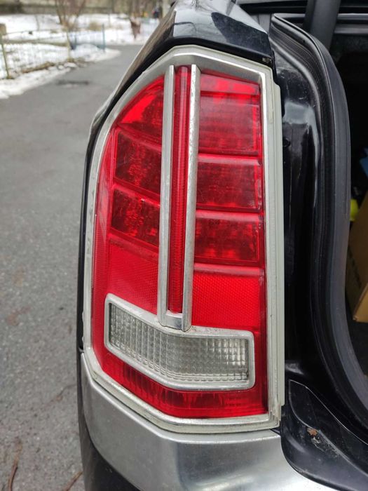 фонари задние б/у для Chrysler 300 (2011-2015)