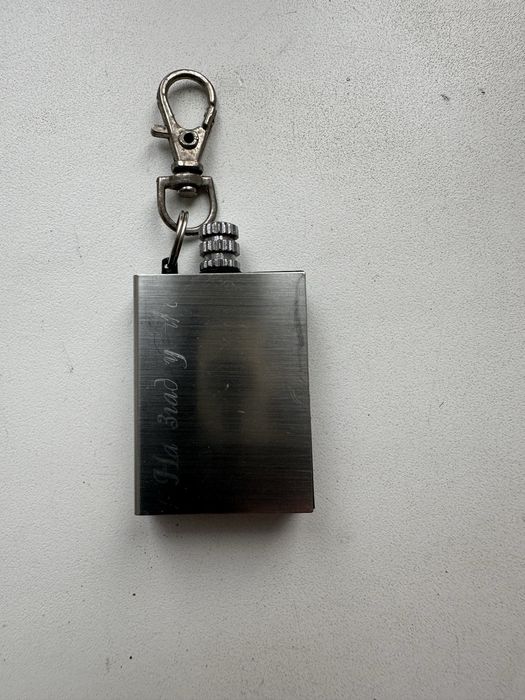 Бензиновая зажигалка брелок,