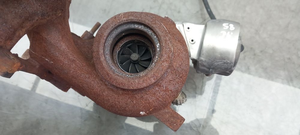 Turbo / compressor VOLKSWAGEN Touran (1T)