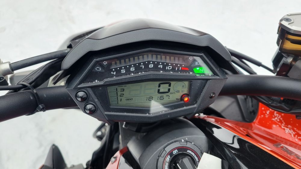 Kawasaki Z1000 2015p.