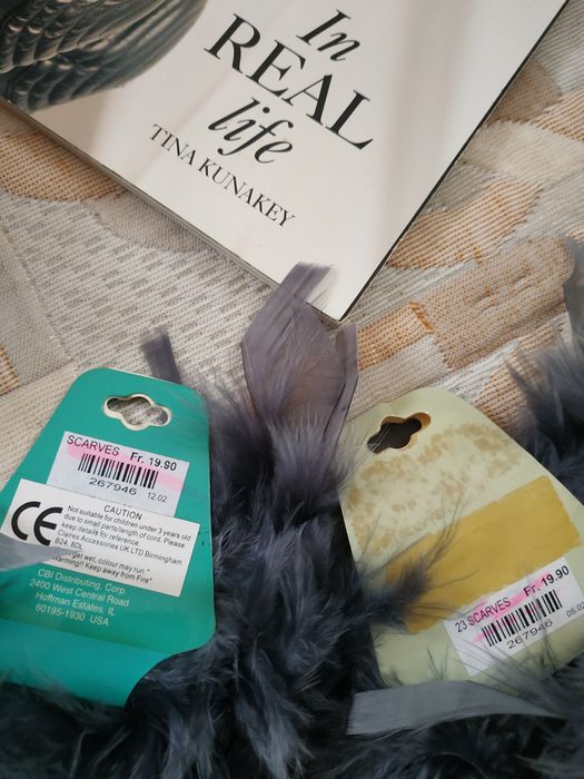 Боа Claire's з натурального пір'я, 2м