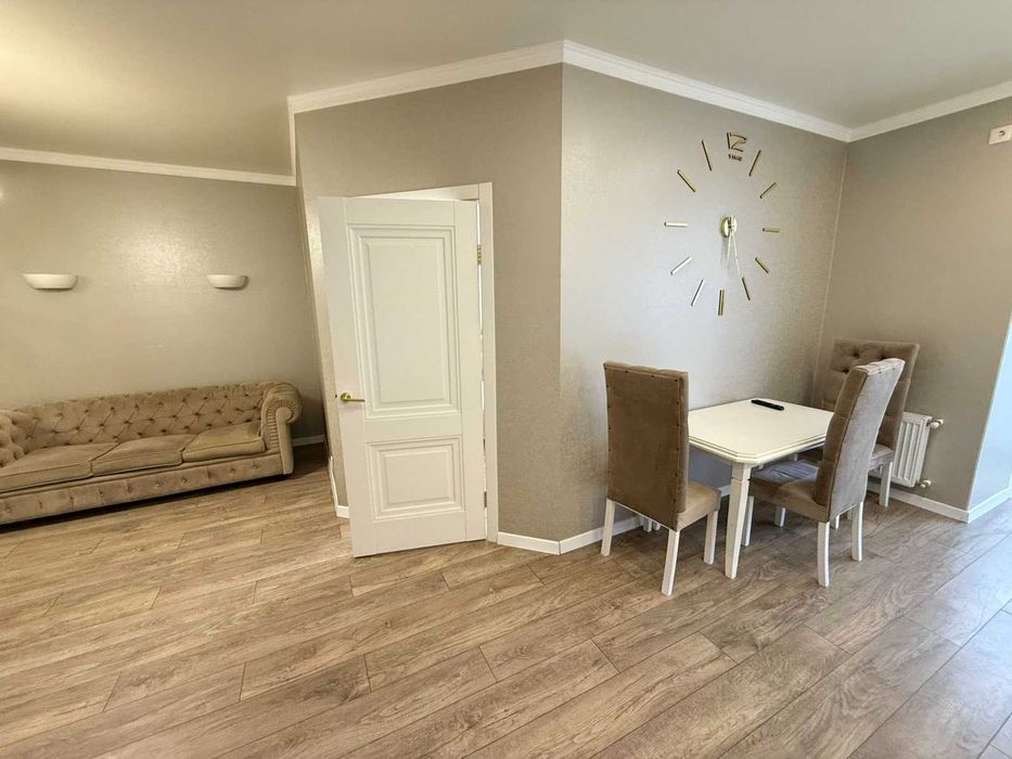 Євро 2к - 45 метрів в Центральному Парку. Газове опалення. Балкон.