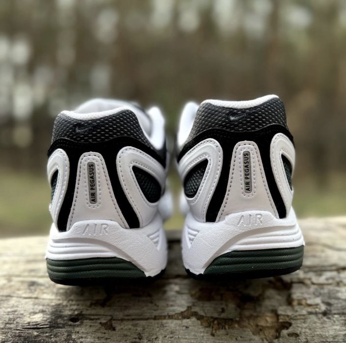 Кросівки Nike Air Pegasus 2005 , adidas
