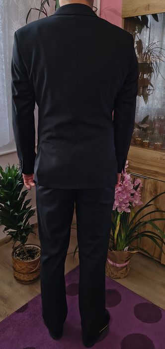 Garnitur czarny 176cm rozm.48
