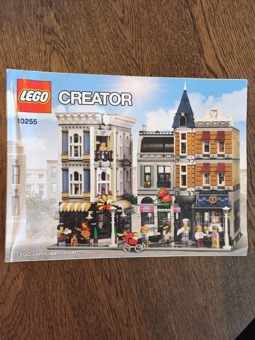 Lego Creator Expert Largo da Assembleia