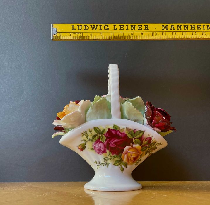 porcelanowe kwiaty Royal Albert