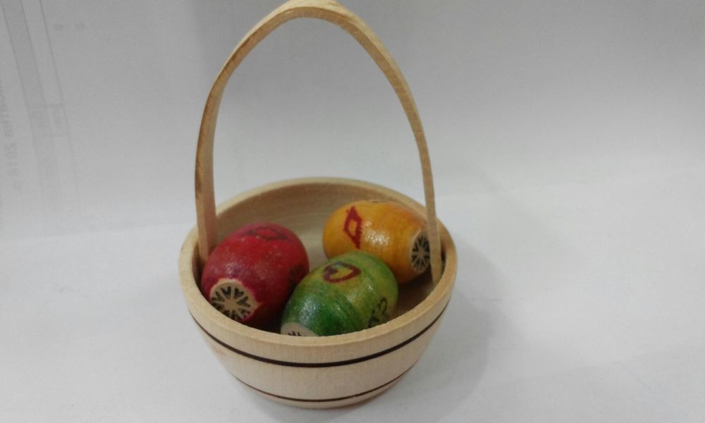Сувенир Корзинка с 3 писанками.