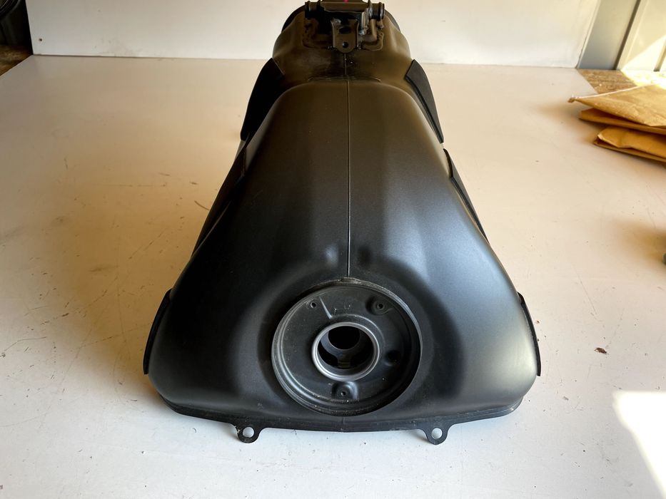 zbiornik paliwa bak  POMPA Honda cbr600rr pc69 20-25