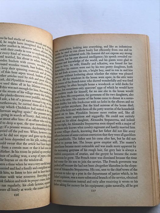 Livro "Dead Souls" de Nikolai Gogol