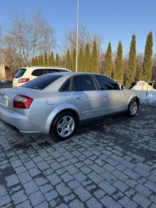 Ауді а4б6 Audi 1.6 бензин газ.
