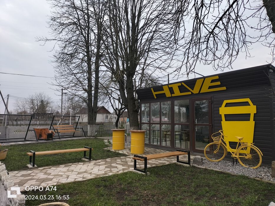 Продається повністю функціональна кавярня-магазин.