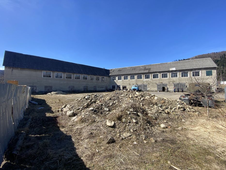 Продаж/оренда комерційного приміщення (складів)