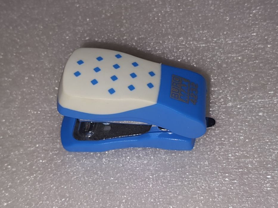 Степлер пластиковий Міні Buromax скоби №24; 26.